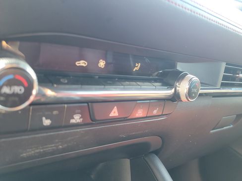 Used 2023 MAZDA MAZDA3 s image 26