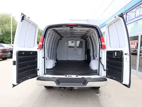 New 2026 Chevrolet Express 3500 Extended w/ Driver Convenience Package RWD image 21