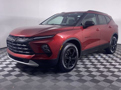 Certified 2024 Chevrolet Blazer LT w/ Convenience Package image 16