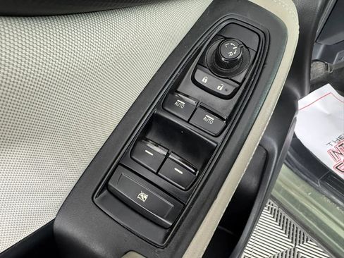 Used 2021 Subaru Forester Premium AWD/4WD image 39