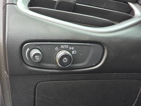 Used 2024 Chevrolet Malibu LT image 14