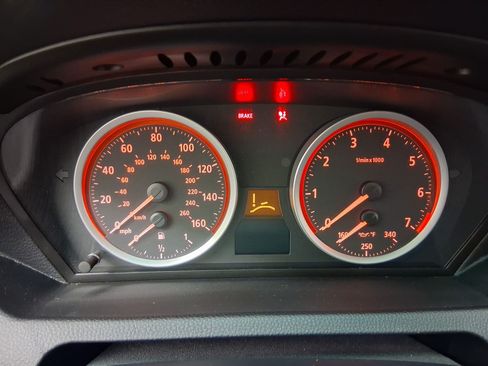 Used 2006 BMW 650i Coupe RWD image 18