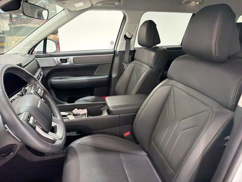 Used 2025 Hyundai Santa Fe SEL image 11