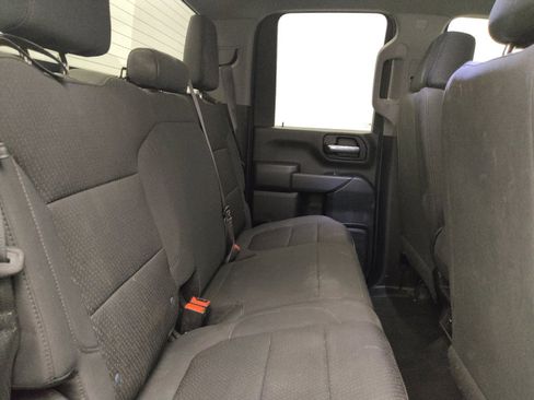 Used 2022 Chevrolet Silverado 2500 Custom w/ Custom Value Package RWD image 19