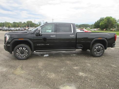 New 2026 GMC Sierra 3500 Denali Ultimate AWD/4WD image 9