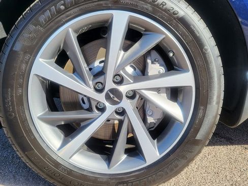 Used 2025 Genesis GV80 2.5T Advanced image 13