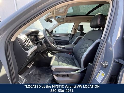 Used 2024 Volkswagen Atlas Peak Edition SEL image 29