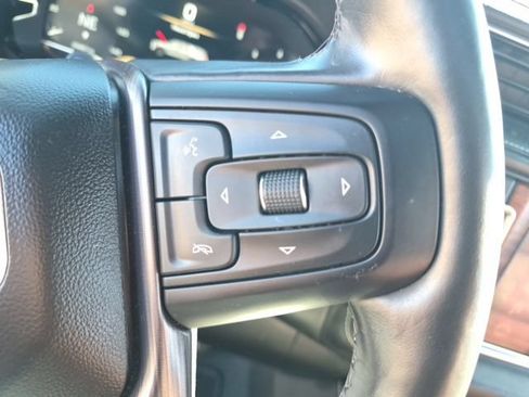 Used 2024 GMC Yukon Denali Ultimate AWD/4WD image 19