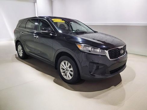 Used 2019 Kia Sorento L image 2
