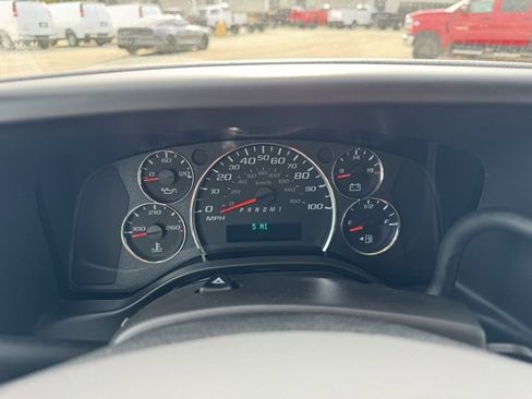 New 2025 Chevrolet Express 2500 Extended w/ Enhanced Convenience Package image 15