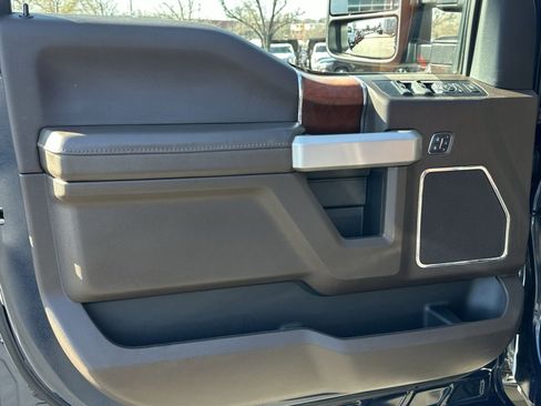 Used 2019 Ford F350 King Ranch w/ King Ranch Ultimate Package image 16