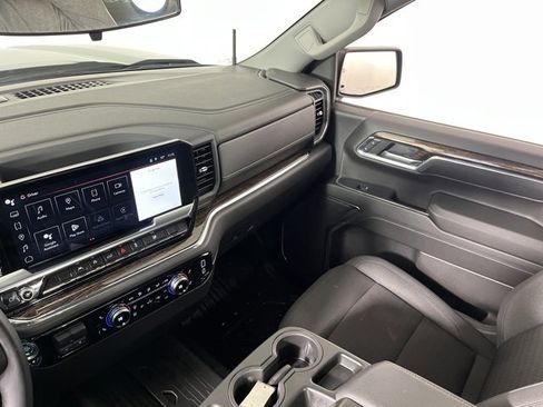 Used 2024 GMC Sierra 1500 Elevation w/ LPO, Elevation Black Package image 33