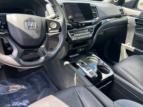 Used 2023 Honda Passport Elite image 10