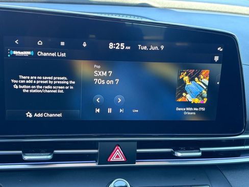 Used 2023 Hyundai Elantra Limited FWD image 28