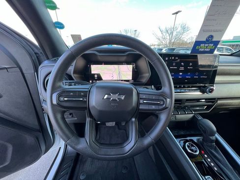 Used 2024 Chevrolet Colorado Trail Boss w/ Technology Package image 45