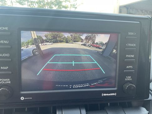 Used 2021 Toyota RAV4 XLE w/ Convenience Package AWD/4WD image 21