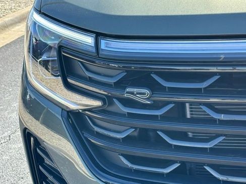 New 2026 Volkswagen Atlas Cross Sport SEL R-Line AWD/4WD image 9