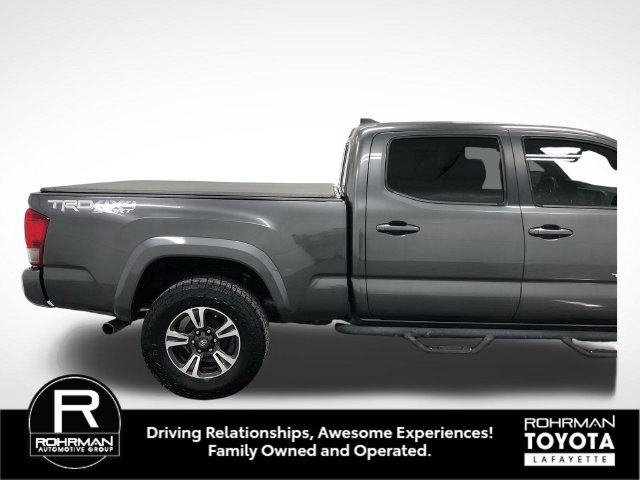 Used 2016 Toyota Tacoma TRD Sport w/ Towing Package AWD/4WD image 8