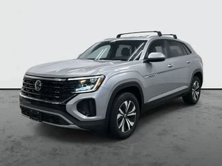 Used 2024 Volkswagen Atlas Cross Sport SE FWD video 1