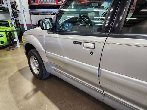 Used 2002 Ford Explorer Sport Trac 4x4 image 45