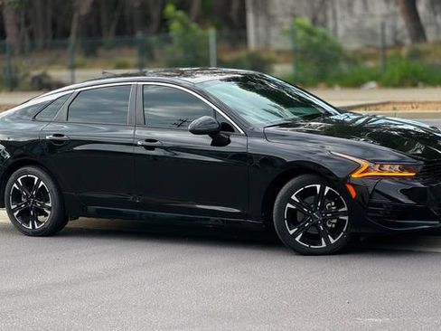 Used 2023 Kia K5 GT-Line w/ GT-Line Premium Package FWD image 5