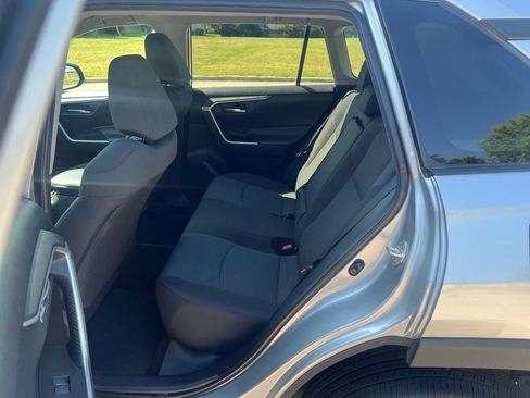 Used 2024 Toyota RAV4 XLE AWD/4WD image 6
