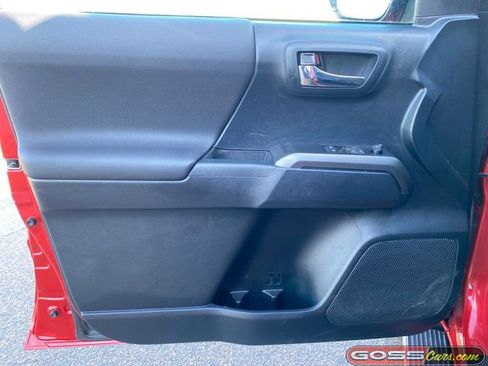 Used 2019 Toyota Tacoma TRD Sport image 22