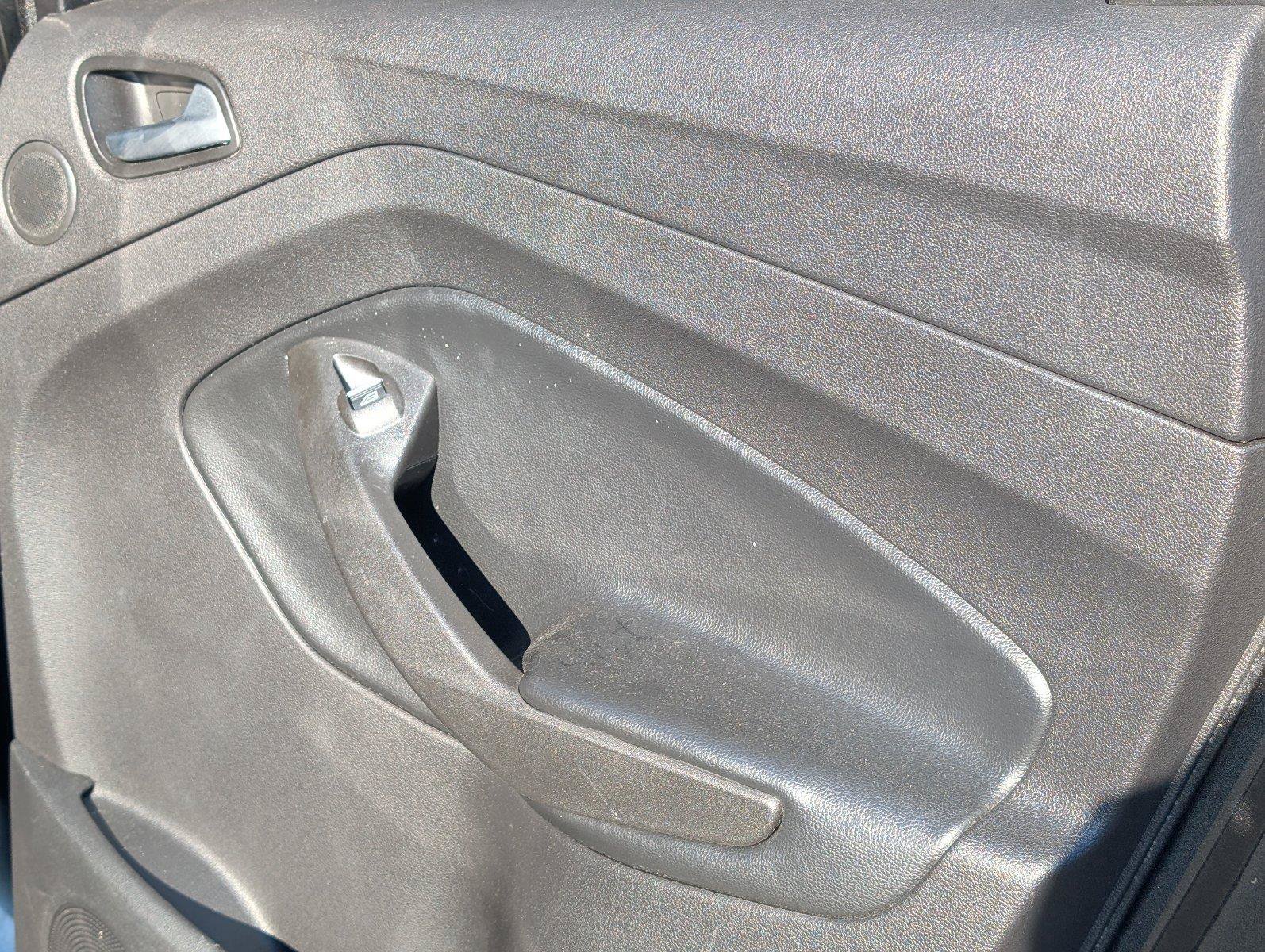 Used 2017 Ford Escape Titanium AWD/4WD image 37