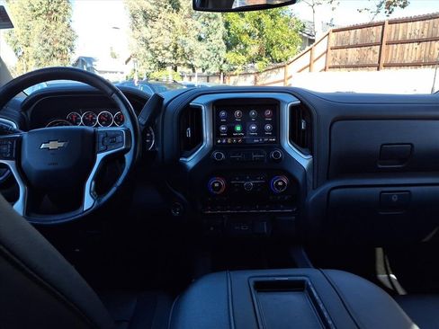 Used 2019 Chevrolet Silverado 1500 LTZ w/ LTZ Premium Package image 18