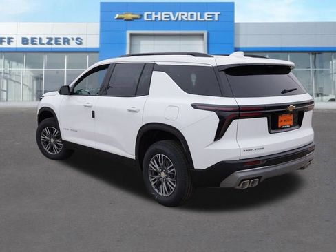 New 2026 Chevrolet Traverse LT w/ Driver Confidence Package image 5