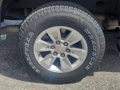 Used 2022 Chevrolet Silverado 1500 LT image 5