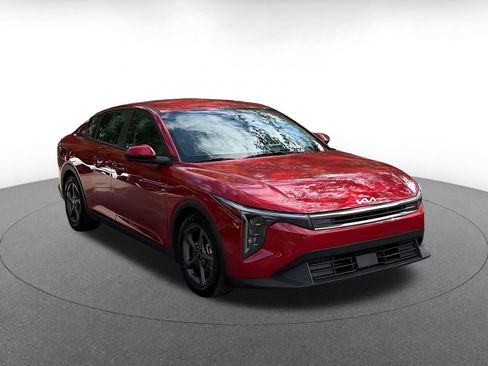 Used 2025 Kia K4 FWD image 1