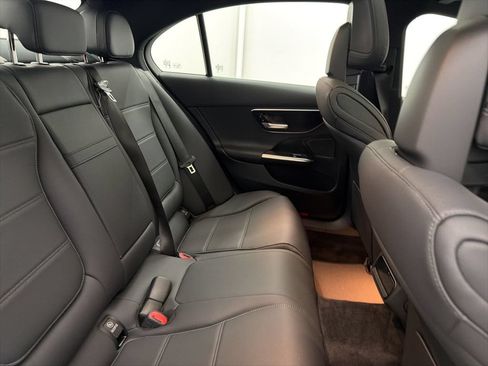 Used 2026 Mercedes-Benz C 300 Sedan image 27