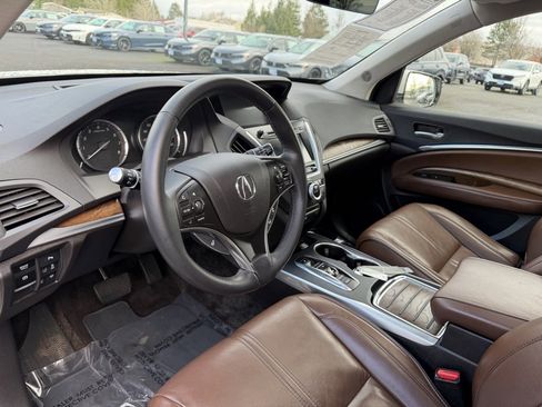 Used 2017 Acura MDX SH-AWD image 16