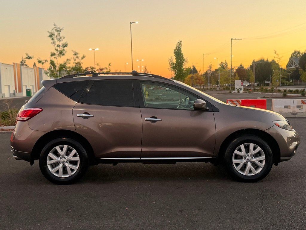 Used 2012 Nissan Murano SV AWD/4WD image 3