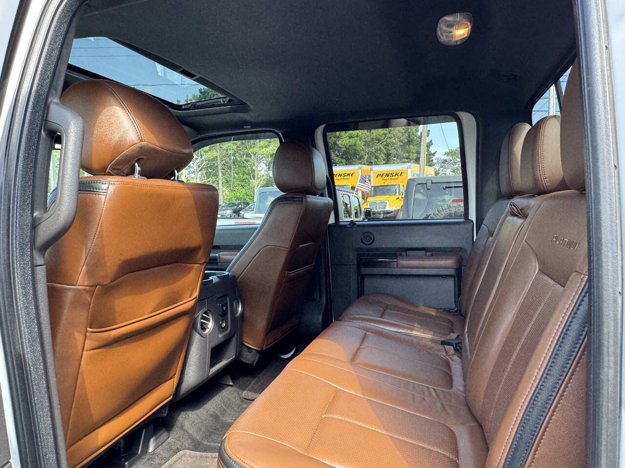 Used 2015 Ford F250 Platinum w/ FX4 Off-Road Package AWD/4WD image 32