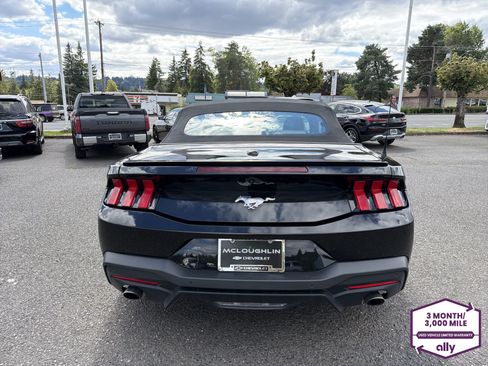Used 2024 Ford Mustang Premium RWD image 4