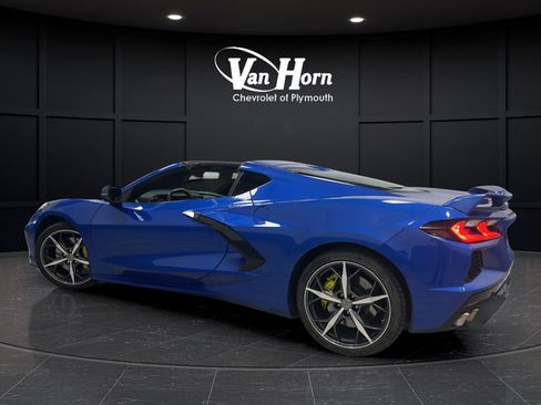 Used 2020 Chevrolet Corvette Stingray Preferred Cpe w/ 2LT Preferred Equipment Group RWD image 8