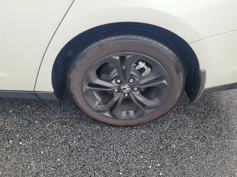 Used 2025 Honda Accord SE image 10