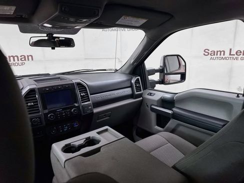 Used 2019 Ford F250 XLT w/ XLT Premium Package AWD/4WD image 22