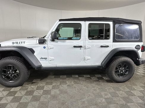 Used 2024 Jeep Wrangler Unlimited AWD/4WD image 6