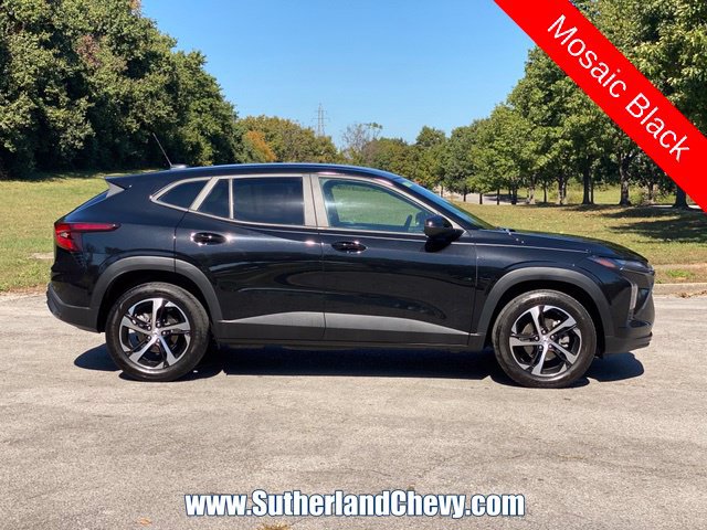 Used 2024 Chevrolet Trax RS w/ Driver Confidence Package FWD image 8