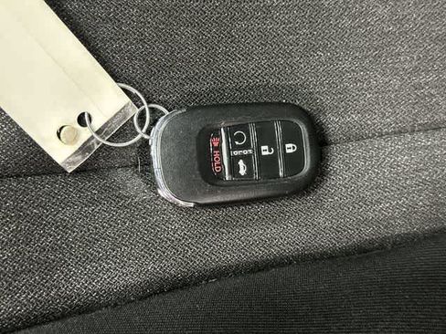 Used 2025 Honda Accord SE image 31