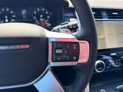 New 2026 Land Rover Discovery Dynamic SE AWD/4WD image 21