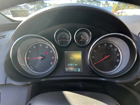 Used 2011 Buick Regal CXL Turbo w/ TO7 Preferred Equipment Group image 11