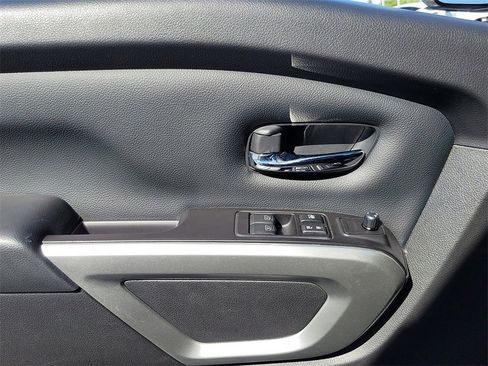 Certified 2024 Nissan Titan SV image 20