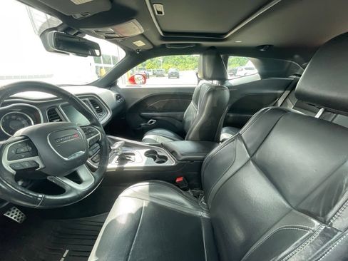 Used 2016 Dodge Challenger SXT Plus RWD image 12