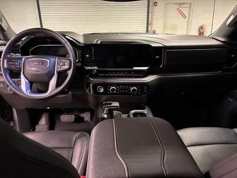 Used 2024 GMC Sierra 1500 SLT w/ SLT Convenience Package image 33