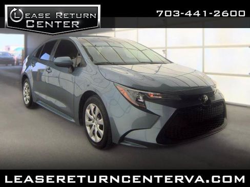 Used 2021 Toyota Corolla LE FWD image 1