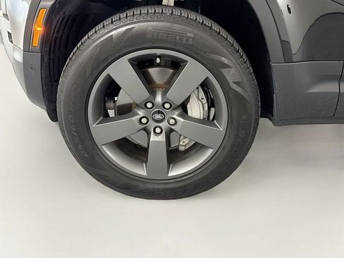 Certified 2025 Land Rover Defender 110 S AWD/4WD image 32